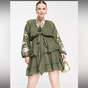 NWOT ASOS women’s green embroidered sleeve dress size 16